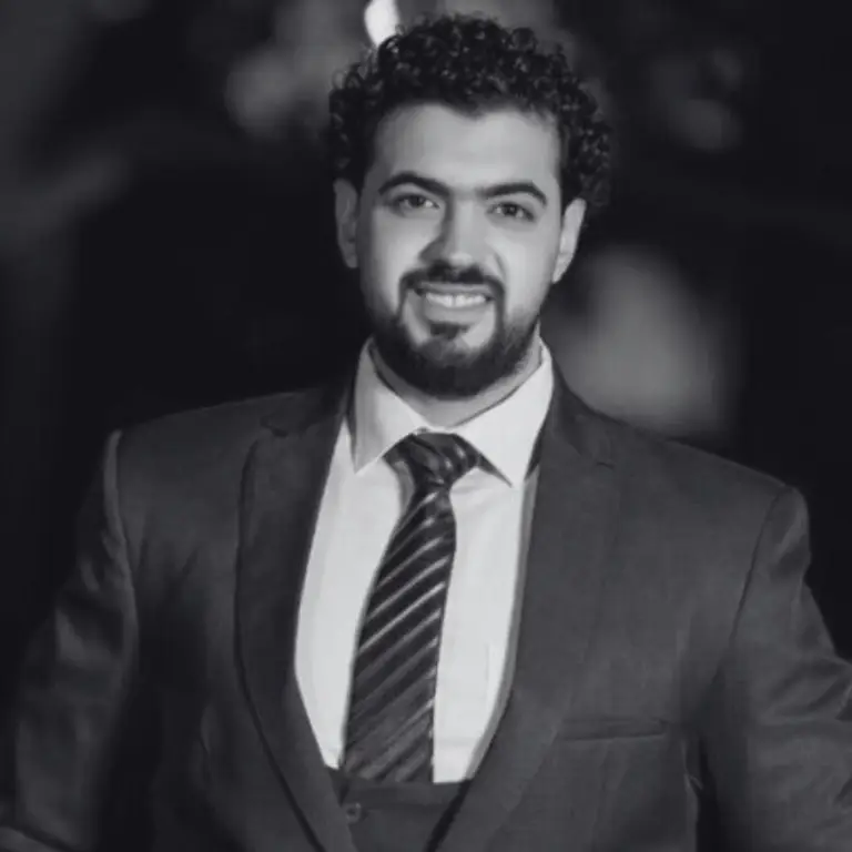 حسن حلول ثمانية لخدمات الأعمال